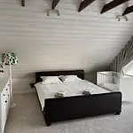 Dağ evi Maeekuela Jaerve Palkmaja