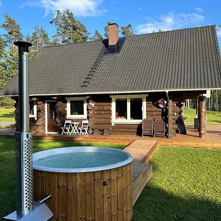 Alpstuga Maeekuela Jaerve Palkmaja