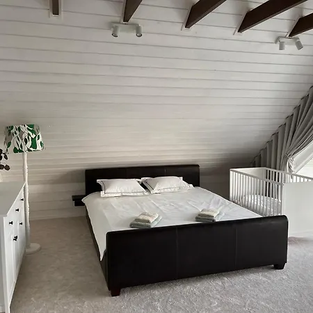 Alpstuga Maeekuela Jaerve Palkmaja