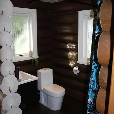 Maeekuela Jaerve Palkmaja Alpstuga *