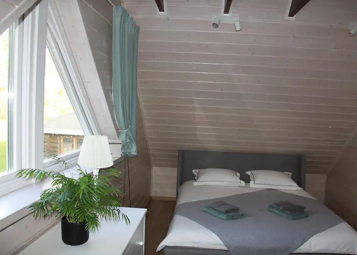 Maeekuela Jaerve Palkmaja