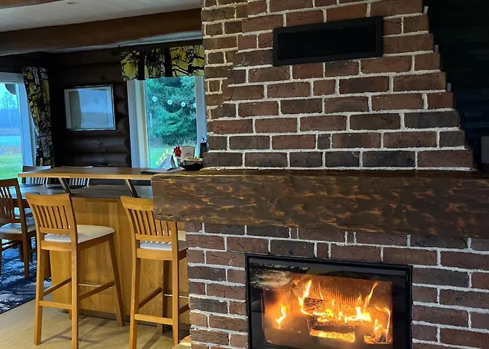 Maeekuela Jaerve Palkmaja ヴィリャンディ