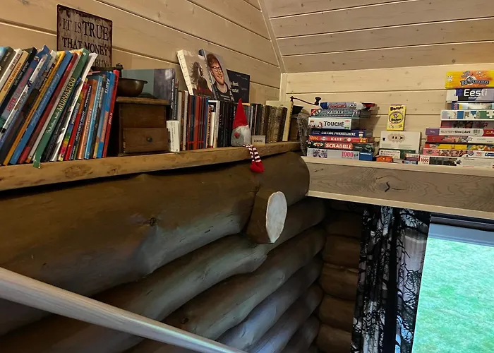 Maeekuela Jaerve Palkmaja *